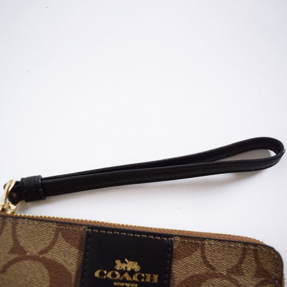 Coach Corner Zip Wristlet In Signature Canvas With Stripe NWOT - Picture 9 of 11